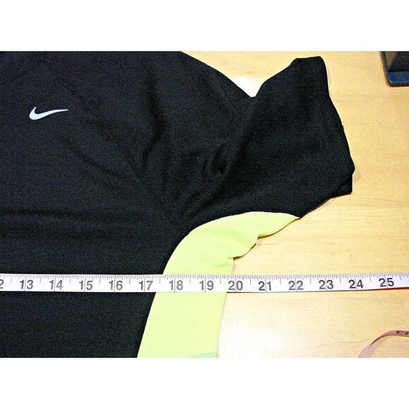 Mens Nike Running Dri FIT Shirt Black with Neon Yellow Reflectors Poly Mesh Sz M - Picture 7 of 11